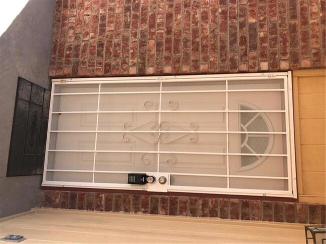 14351 Desierto Bonito Ave, El Paso, TX 79928 - photo 2