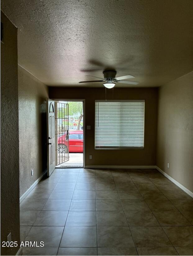 157 W Inglewood St unit 3, Mesa, AZ 85201 - photo 4