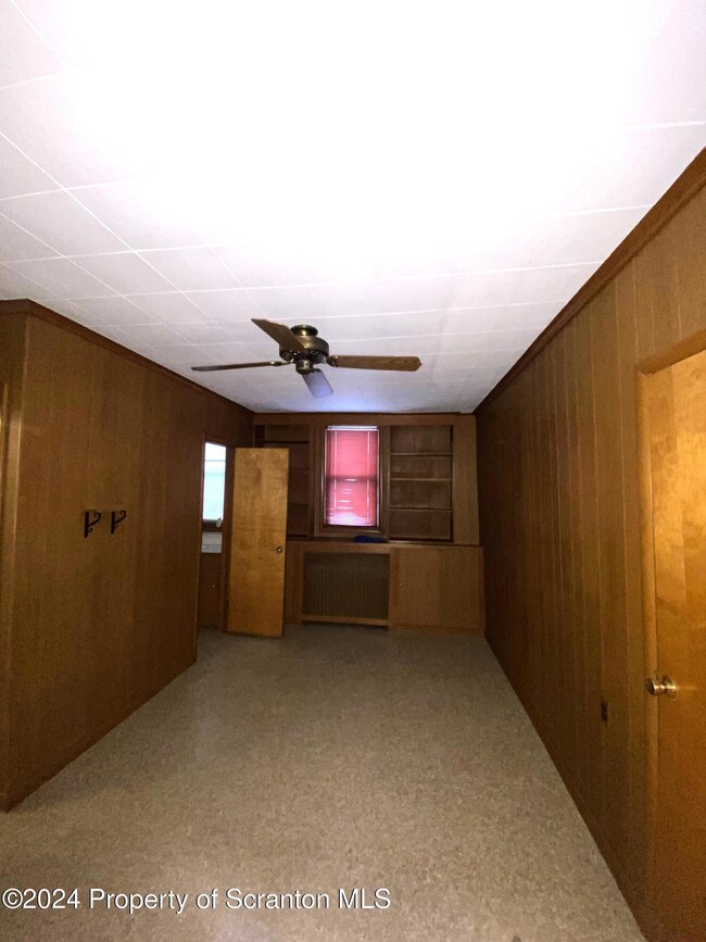 718 Maple St, Scranton, PA 18505 - photo 4