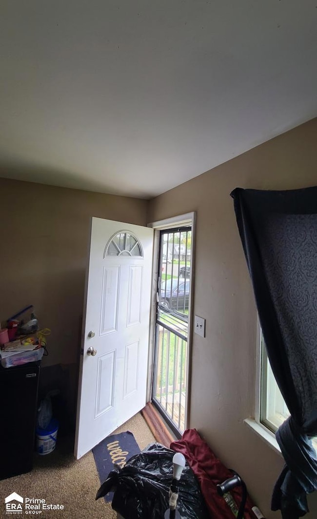 2262 Toby Beth Dr, Flint, MI 48505 - photo 2