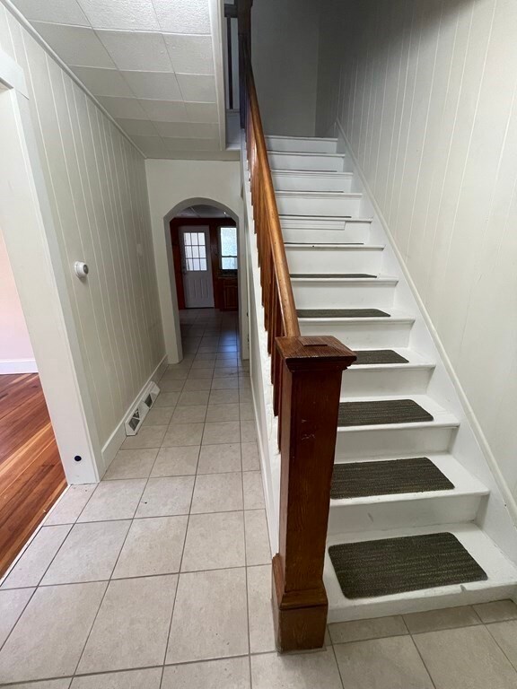 36 Sampson St unit 36, South Grafton, MA 01560 - photo 4