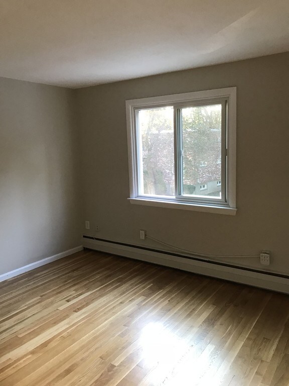 63 Lionel Ave unit F, Waltham, MA 02452 - photo 6