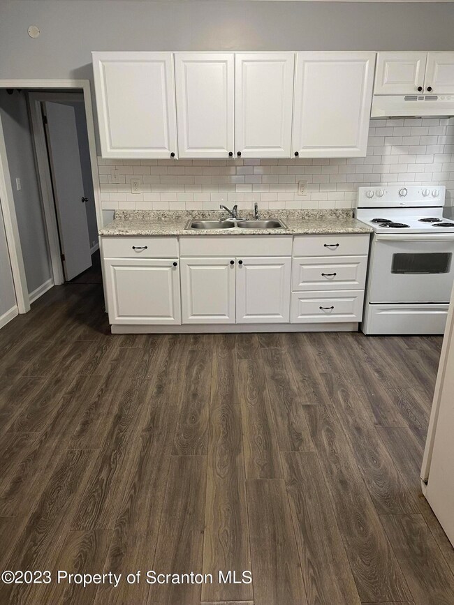 1311 Clay Ave unit 1, Dunmore, PA 18510 - photo 3