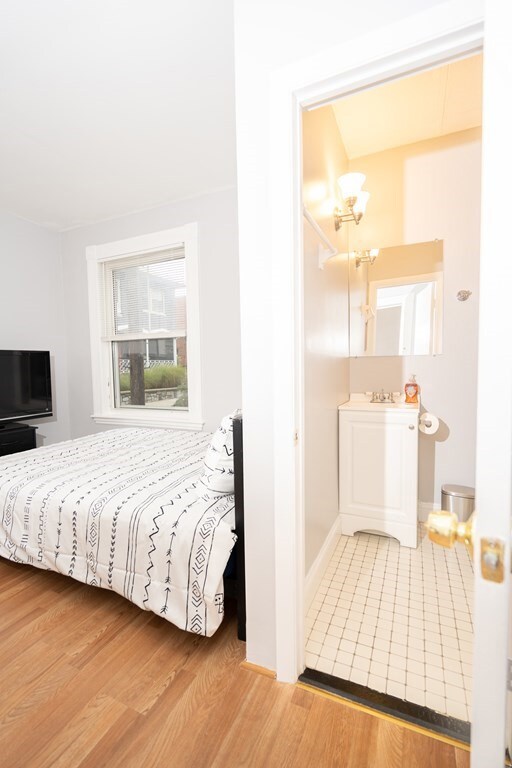 24 Howard St unit 4-1, Salem, MA 01970 - photo 5