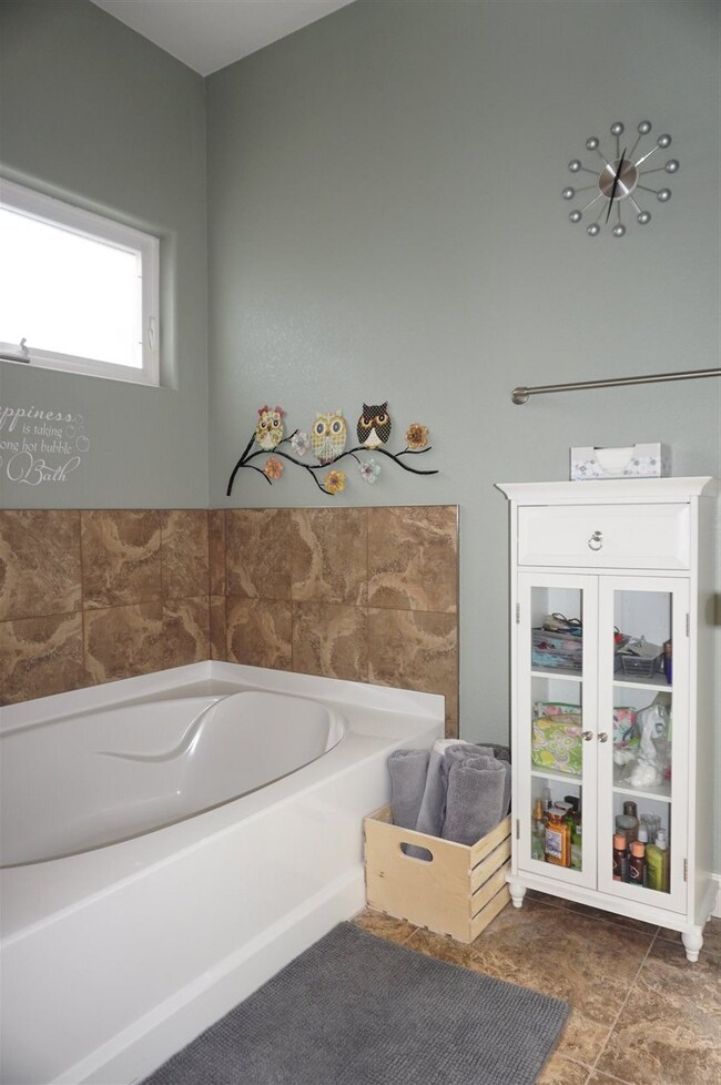 2843 No Oaks Ridge, Fitchburg, WI 53711 - photo 5