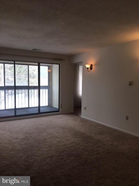 1020 Brinker Dr unit 201, Hagerstown, MD 21740 - photo 3