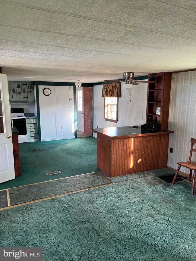 49 Penn Court Dr, Mount Joy, PA 17552 - photo 6