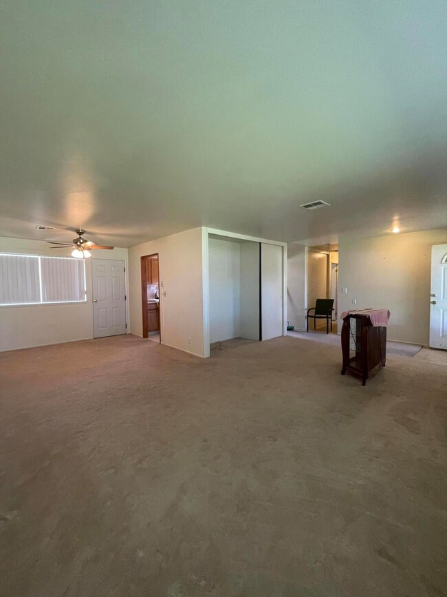 Living Room/Dining Room