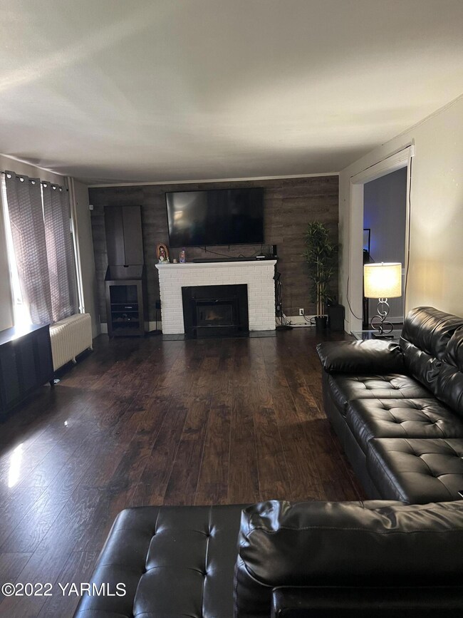 2415 Summitview Ave, Yakima, WA 98902 - photo 6