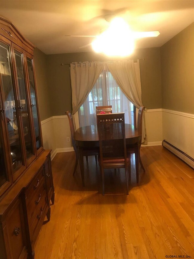 11 Fordham Ct, Albany, NY 12209 - photo 7