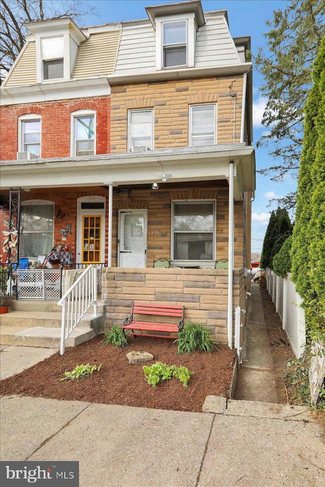 1236 Carbon St, Reading, PA 19601 - photo 2