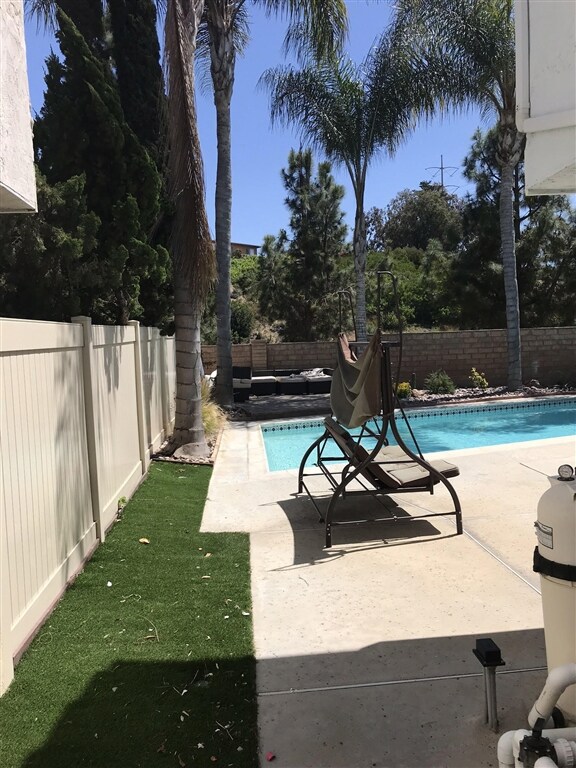 1629 Blossom Field Way, Encinitas, CA 92024 - photo 5