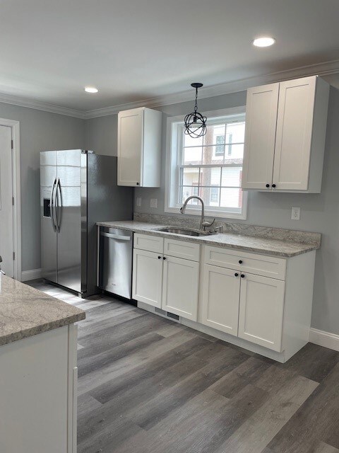 kitchen with ss appliances. open and spacious