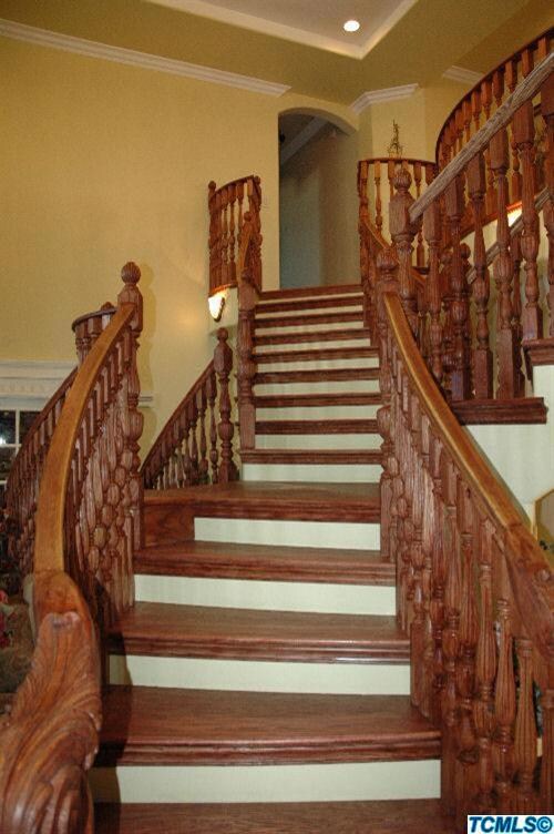 LEADING TO SECOND LEVEL