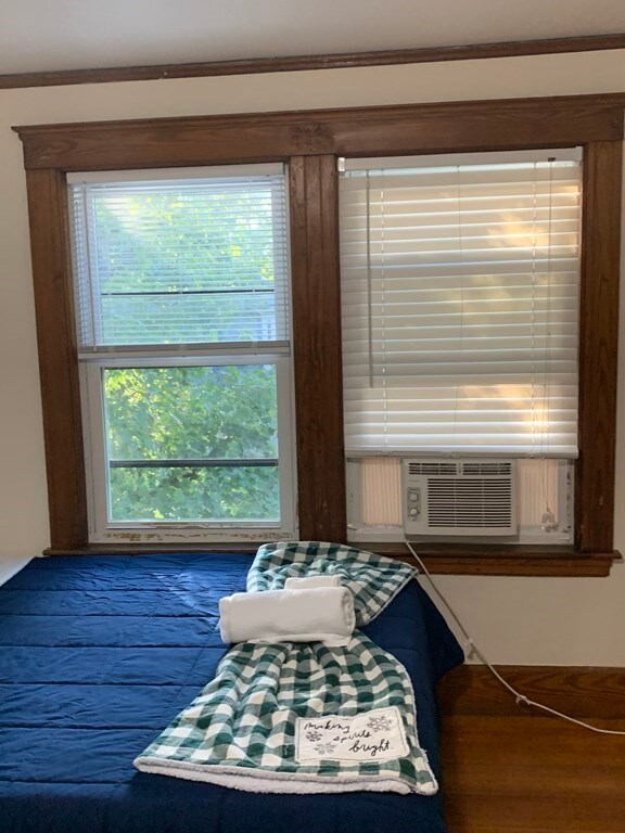 11 Saint James Ave unit 2, Somerville, MA 02144 - photo 4