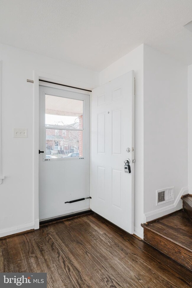 742 Aldworth Rd, Dundalk, MD 21222 - photo 2