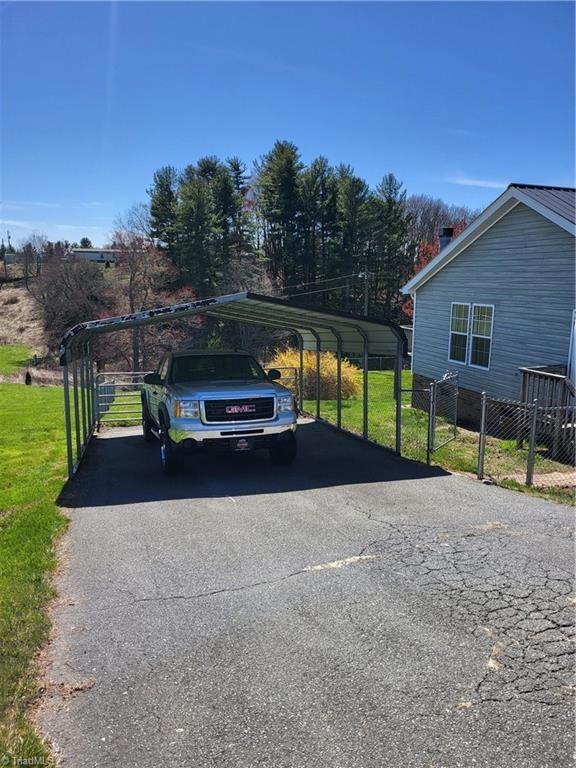 558 Wildcat Rd, Deep Gap, NC 28618 - photo 5