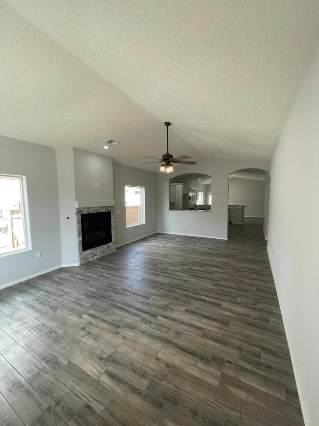 891 Firewheel Loop SW, Los Lunas, NM 87031 - photo 2