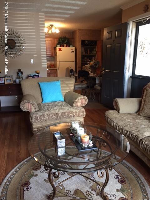 8 Canterbury Ct unit 2008, Piscataway, NJ 08854 - photo 3