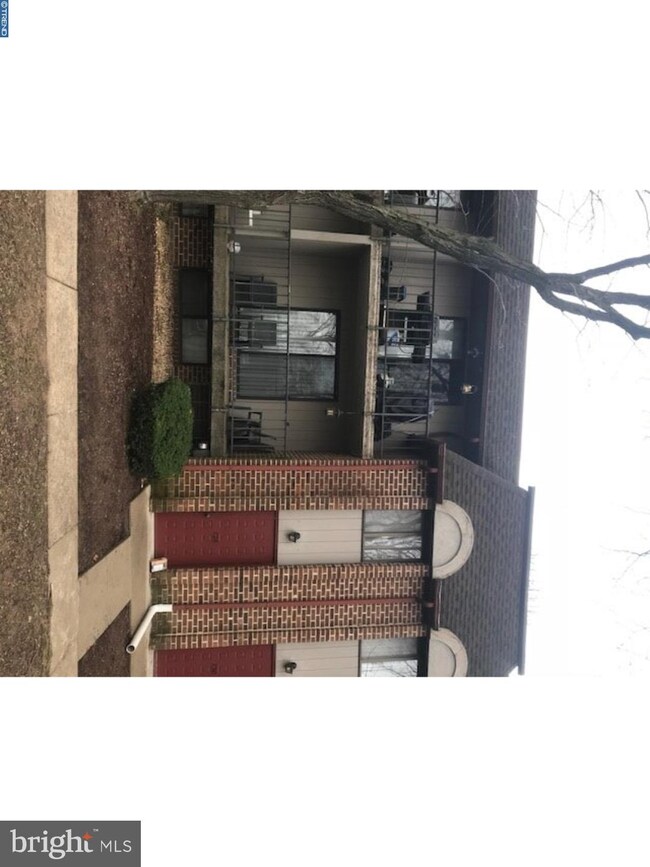 728B Putnam Blvd unit 15B, Nether Providence Township, PA 19086 - photo 2