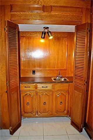 Wet Bar