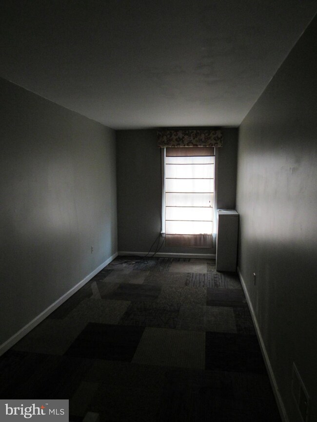 48 S Church St, Waynesboro, PA 17268 - photo 5