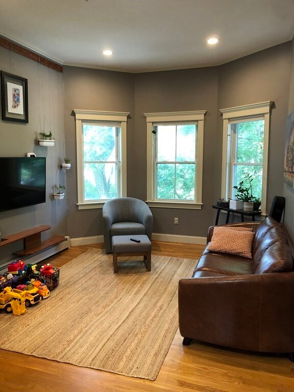 10 Suffolk St, Cambridge, MA 02139 - photo 3