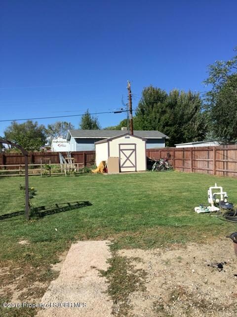 Park like yard/storage shed