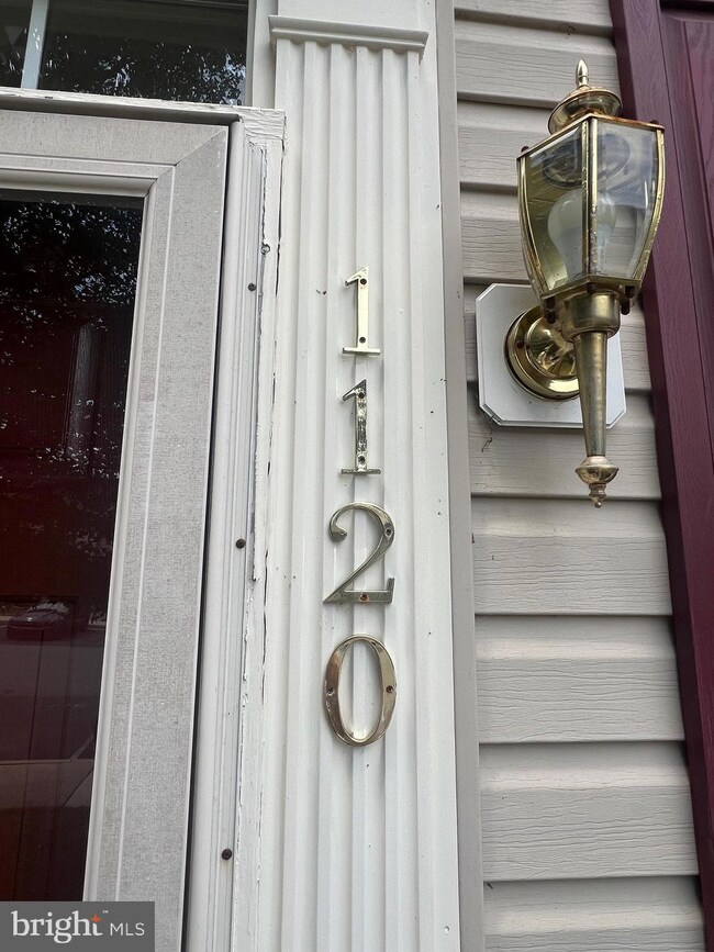 1120 Splashing Brook Dr, Abingdon, MD 21009 - photo 2