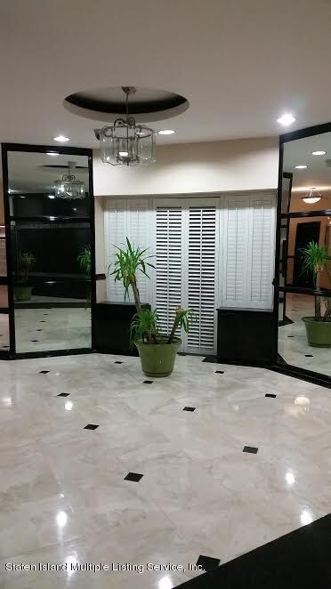 alternateview_entry