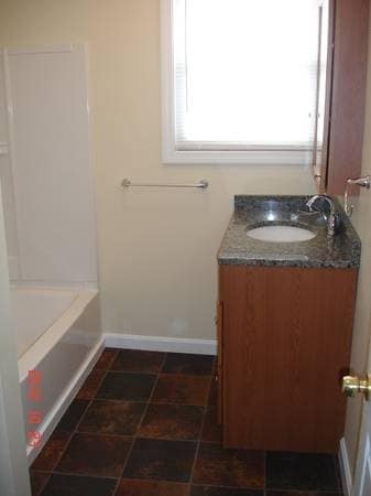 161 N Main St unit 3, Uxbridge, MA 01569 - photo 4