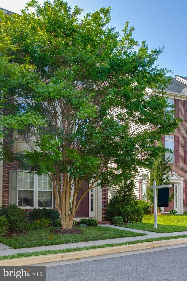 16412 Steerage Cir, Woodbridge, VA 22191 - photo 2