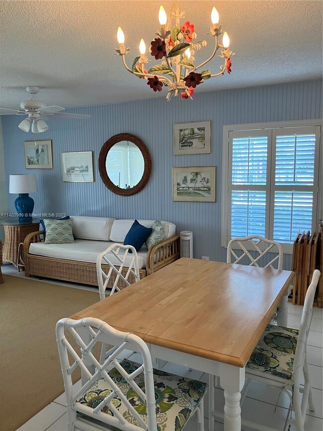 Great entertaining in this living area