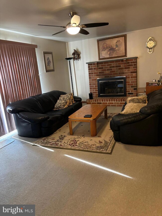 1021 Alexander Dr, Hatfield, PA 19440 - photo 6