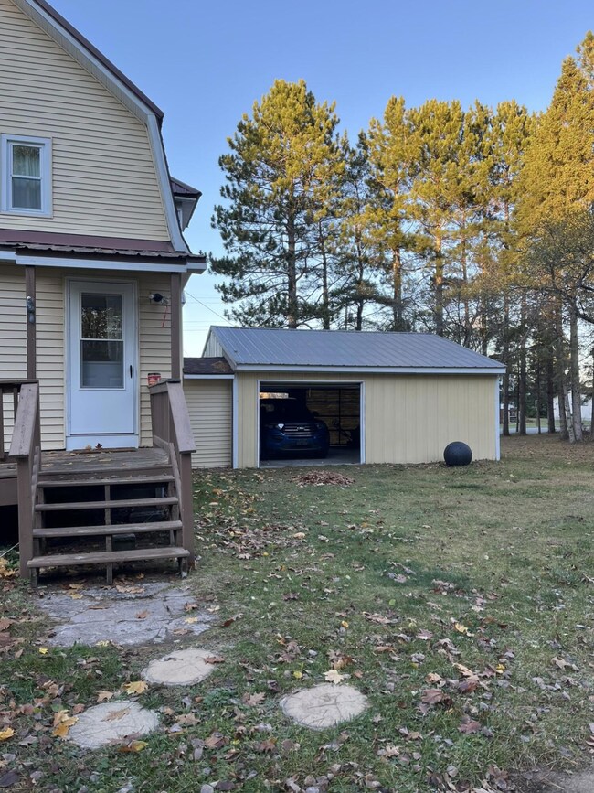 Attached Garage