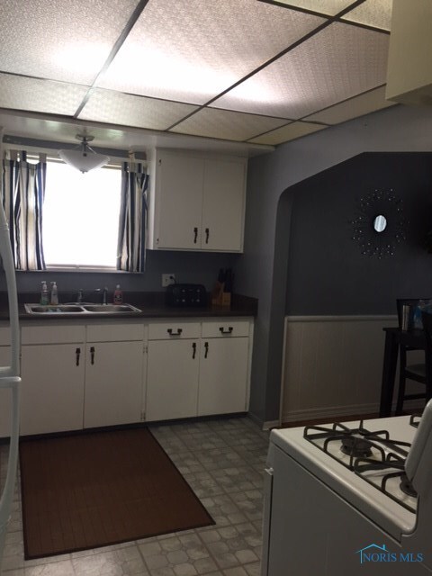 Kitchen with breakfast nook