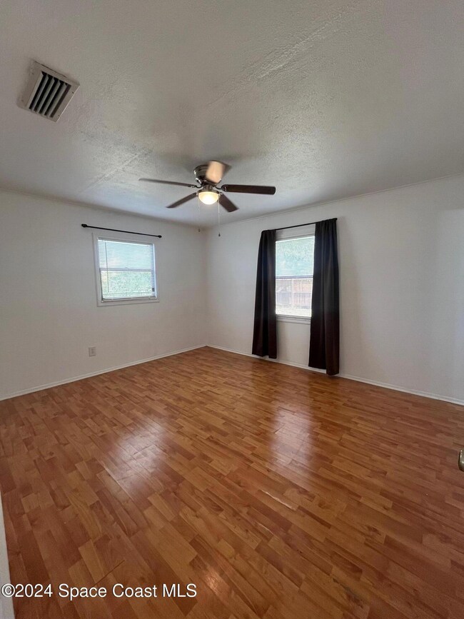 1707 Pine St, Melbourne, FL 32901 - photo 7