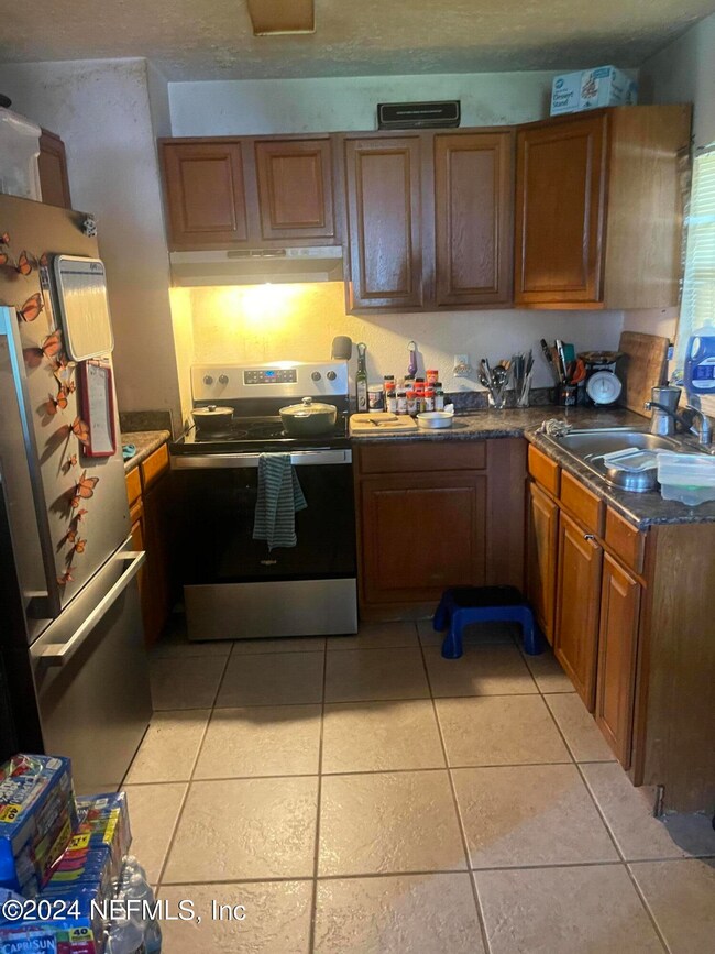 8204 Hare Ave, Jacksonville, FL 32211 - photo 3