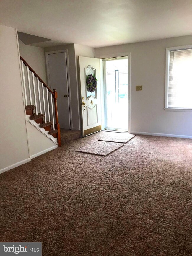 754 Fulbrook Rd, Dundalk, MD 21222 - photo 7