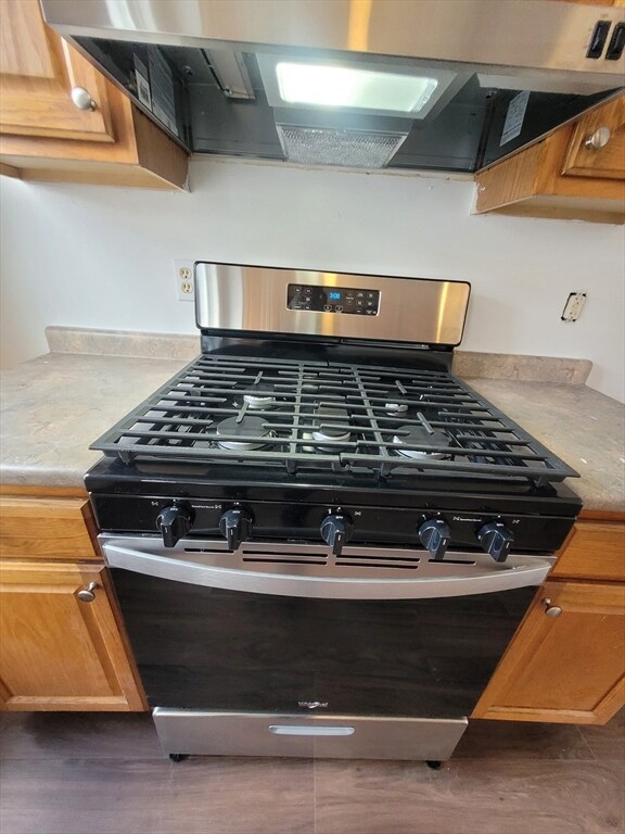 11 W Chestnut St unit 3, Brockton, MA 02301 - photo 2