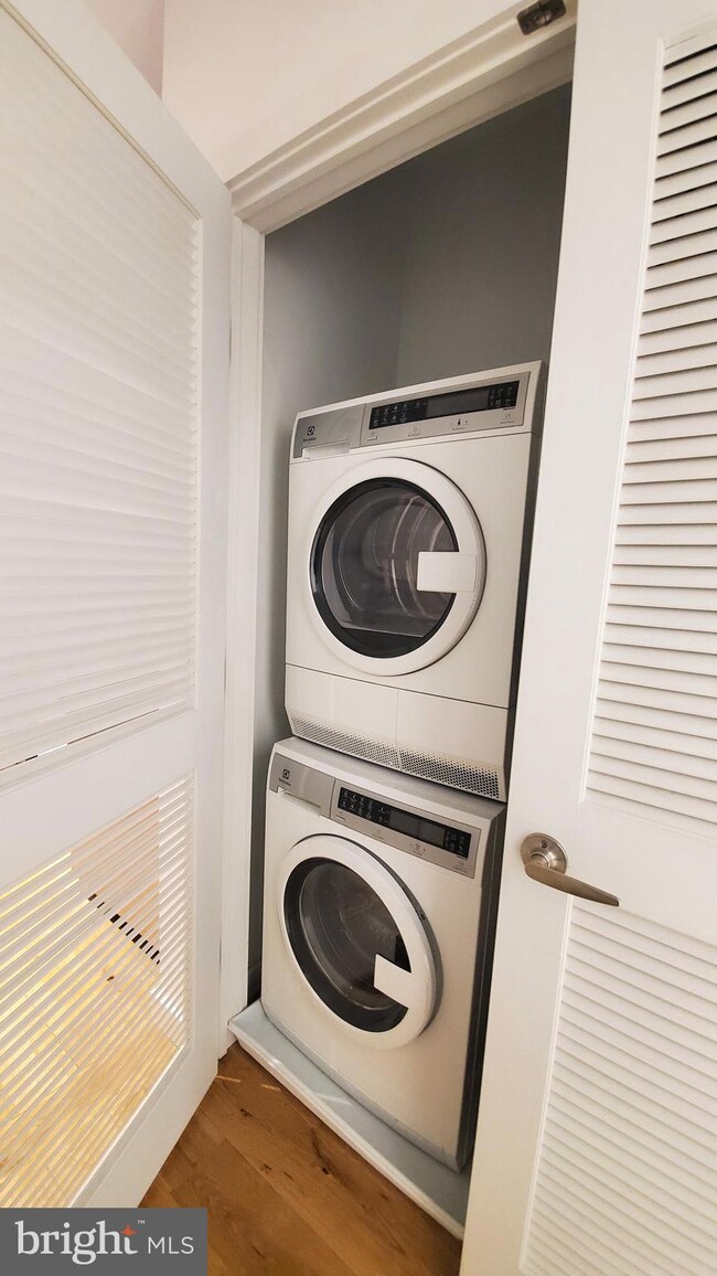 226 Church St unit 307A, Philadelphia, PA 19106 - photo 6