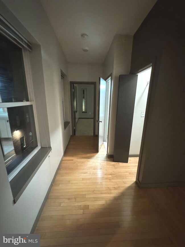 330 Saint Paul Place unit 11, Baltimore, MD 21202 - photo 4