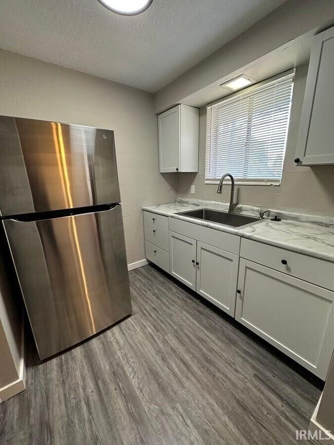 420 Tinkler St, Lafayette, IN 47904 - photo 3