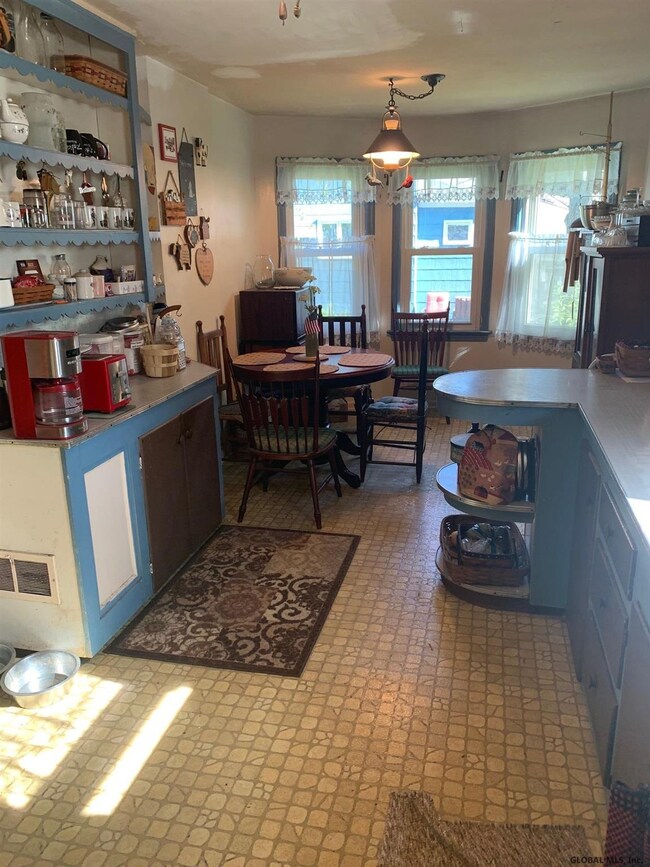 421 Riverside Ave, Schenectady, NY 12302 - photo 7