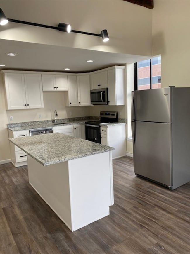 1181 Elm St, Manchester, NH 03101 - photo 3