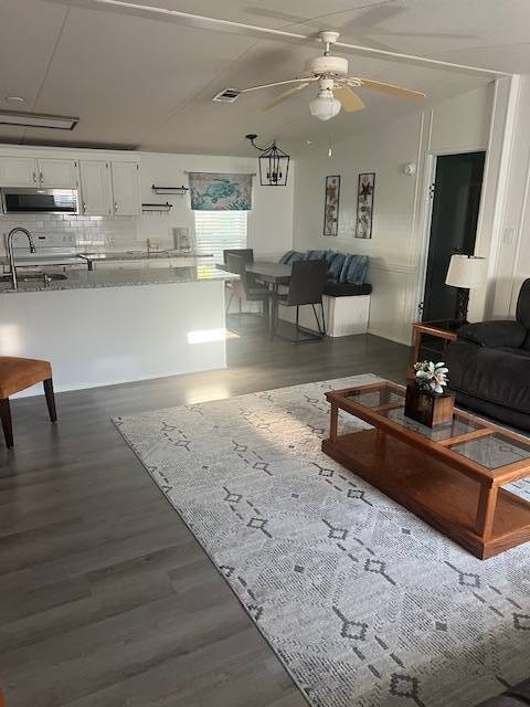 824 Pleasantview Dr, Auburndale, FL 33823 - photo 3