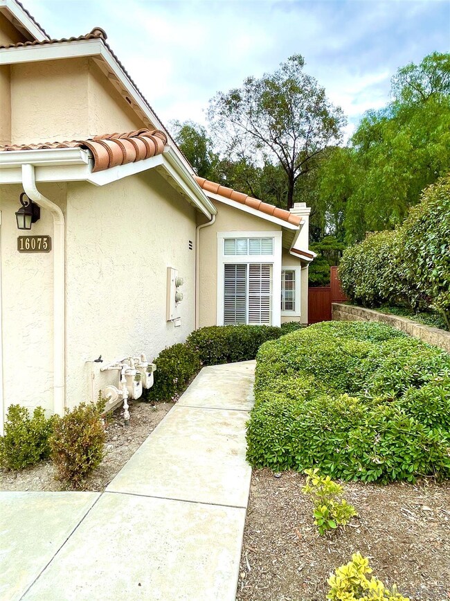 16075 Caminito de Las Noches, San Diego, CA 92128 - photo 3