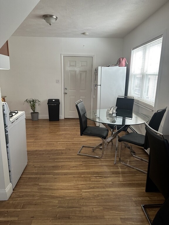 136 Walnut Ave unit 3, Revere, MA 02151 - photo 5