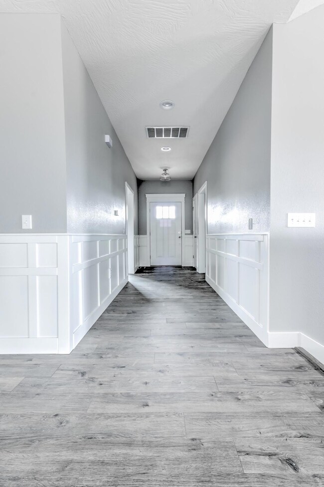 Entry way