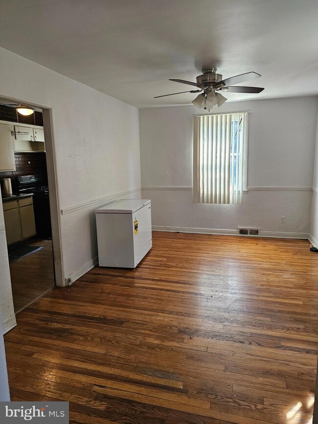 4433 Old Frederick Rd, Baltimore, MD 21229 - photo 4